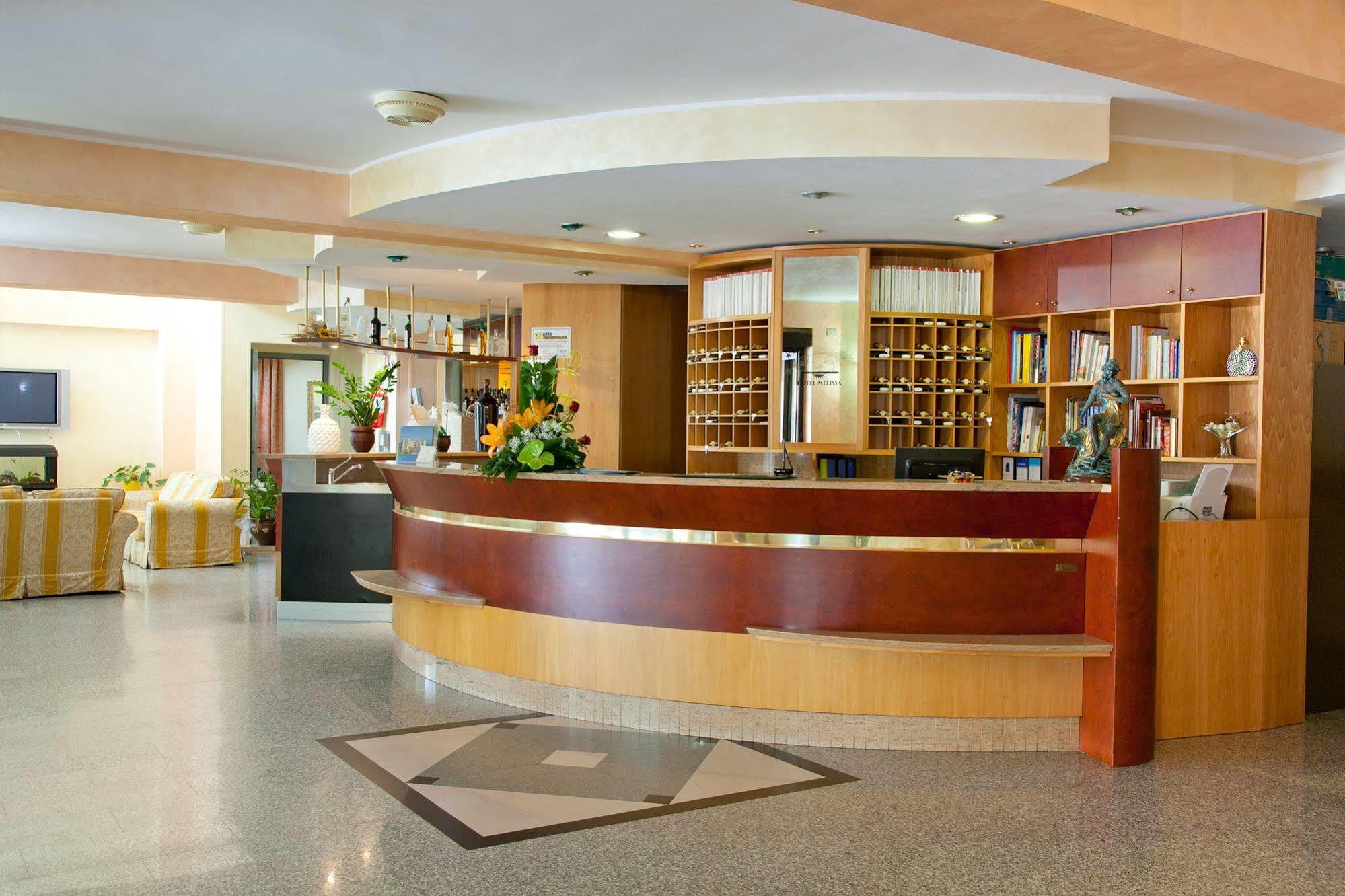 Hotel Melissa Torre Melissa エクステリア 写真